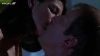 Julia Benson nude - Masters of Horror s02e09 (2007)