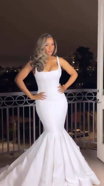 Savannah James