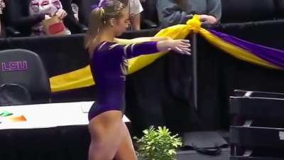 LSU&rsquo;s Alyona Shchennikova 💜💛🐯🤸&zwj;♀️