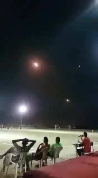 "This is Yemen, baby": football match amid flying rockets