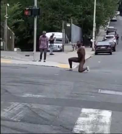 Nude guy does and says inappropriate things in public