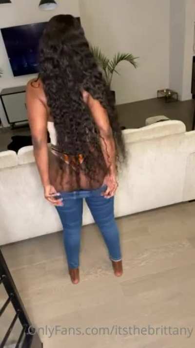 After 2 weeks this is what she posted 🤷🏾&zwj;♂️😂