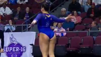 Fisk University&rsquo;s Liberty Mora 💙🤍🤸&zwj;♀️