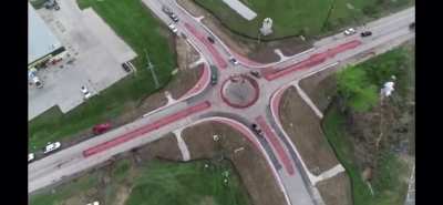 Relatable: Dubai Roundabout Etiquette?