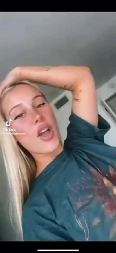 LoganValerieXO