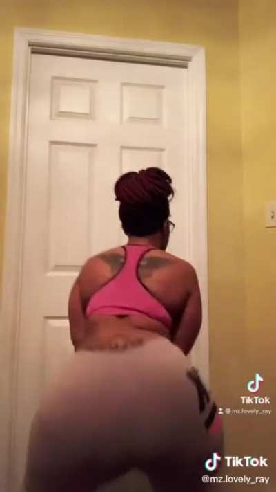 Booty Meat 🍑🍑💦🤪