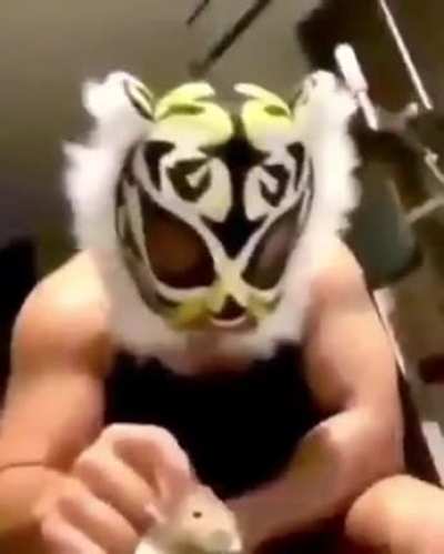 UN MONT&Oacute;N