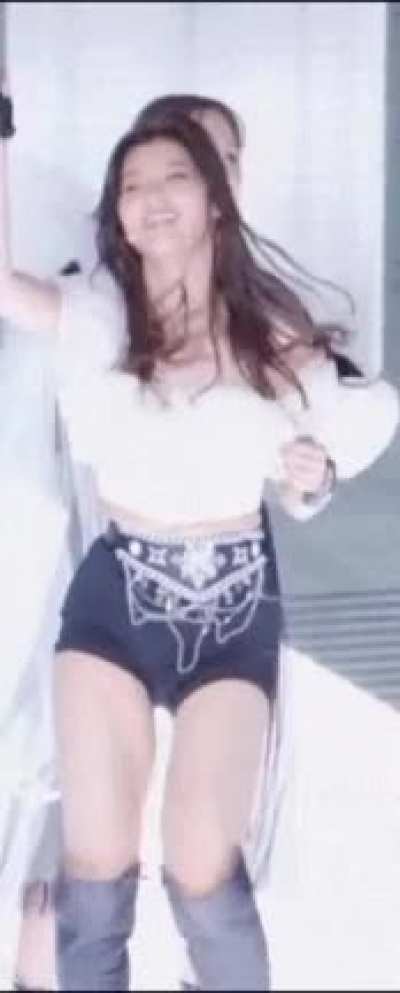 MINATOZAKI SANA