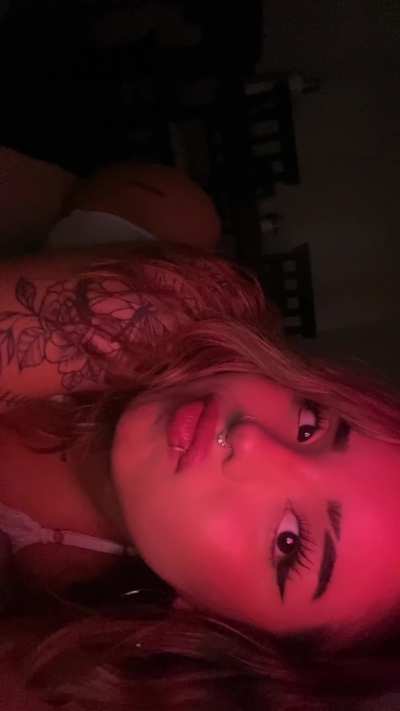 latina with tats and fire, am i your dream type?
