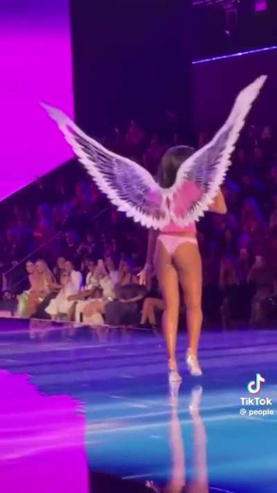 Angel Reese