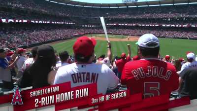 [Highlight] Ohtani takes his high school alumnous Kikuchi deep for a 2-run home run!