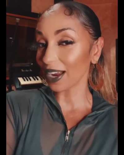 Mya