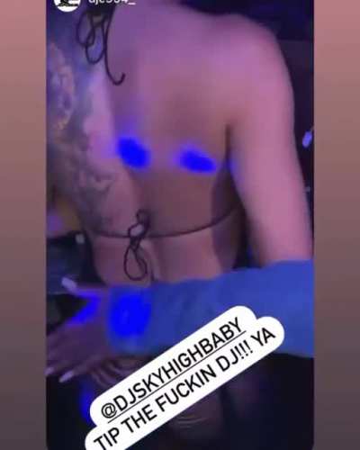 👏🏾