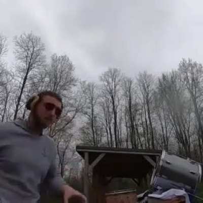 Baterista do ex&eacute;rcito quando toma umas a mais