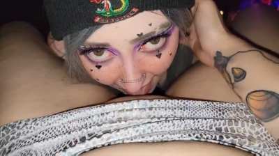 Lift up the skirt