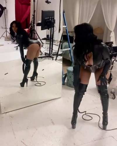 Hennessy Carolina (@hennessycarolina)