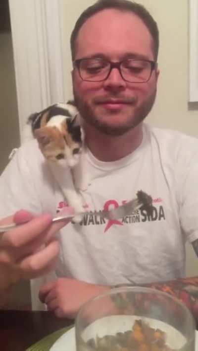 Touch Tha Nom Nom