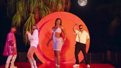Megan Thee Stallion & Lisa in SG music video