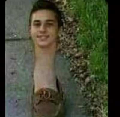 Sus pics😳
