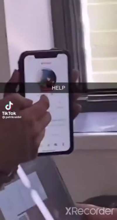 Amogus has been sus lately (No 🍆 has been sucked, just pretend)