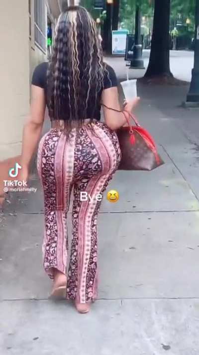 What a big ass looks like