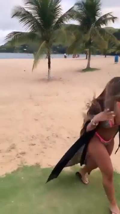 at&eacute; o cachorro a quer😄