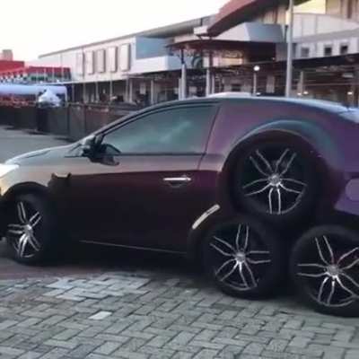 That top wheel -looks- impressive