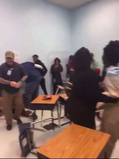 Girls Fight - 1v1 turns into Brawl w/ Boys 