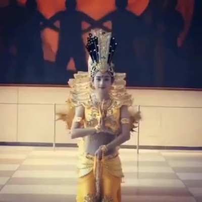 Amazing ancient Asian dance.