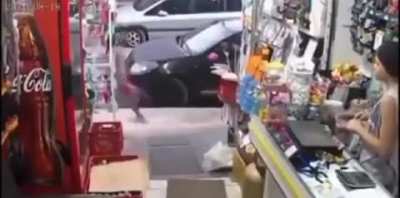 T&uuml;rkiye'de normal bir aile &ccedil;ocuğu