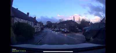 [unknown dashcam] tell me why cars have to &ldquo;think bike&rdquo; yet bikes don&rsquo;t have to think at all 🤡