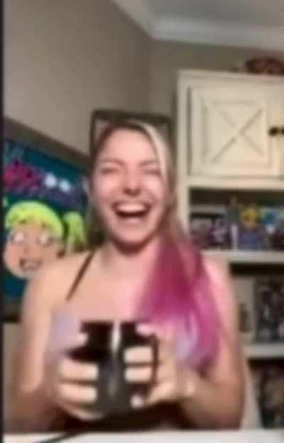 Alexa bliss top off