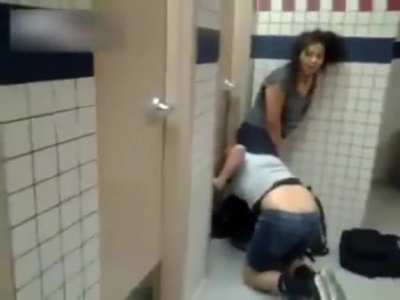 Girl was winning and then got jumped