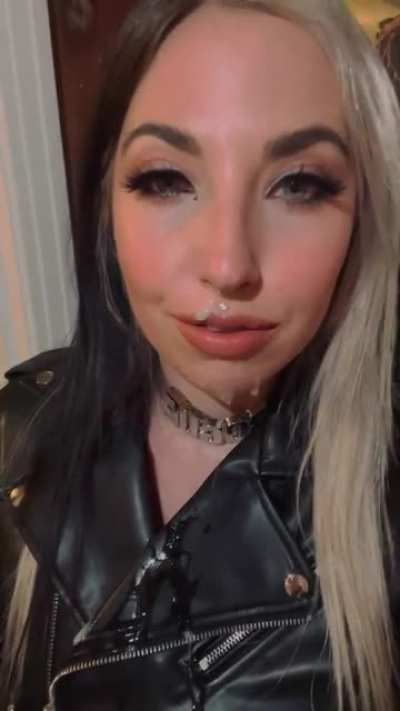 I always feel so pretty after a bj. 🤤