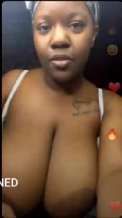 I wish one of those Titties was in my mouth right now