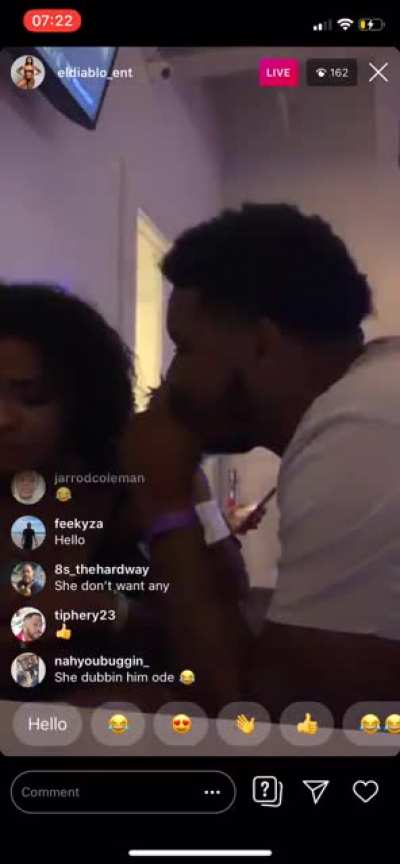 Funny Throwback to that one time she curved some nigga in the club 😭😭🤦🏾‍<wbr>♂️