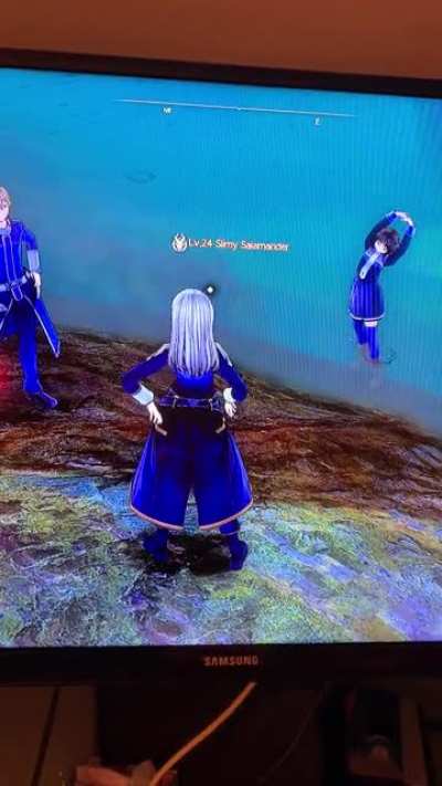 I&rsquo;m not sure what to do. I need to beat that monster for a quest but every time that flash thing happens it&rsquo;s hp resets. It won&rsquo;t come out of the water.