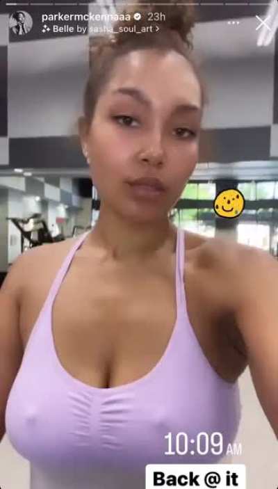 Parker McKenna Posey 👀🤤