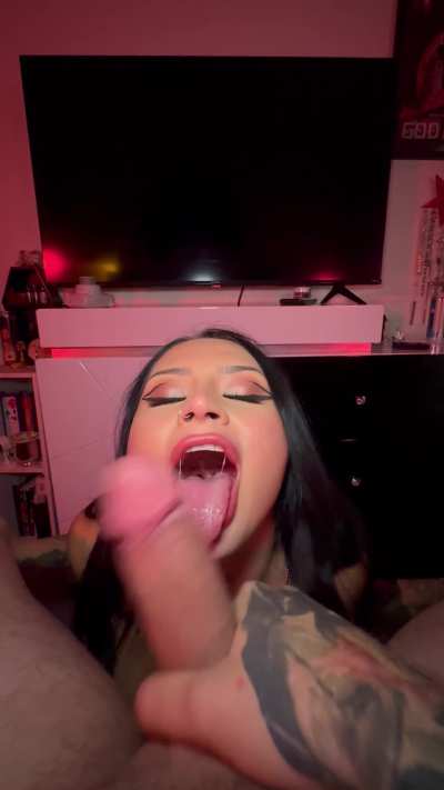 If she sucks your dick like this you&rsquo;re in danger (and I don&rsquo;t want to be saved)