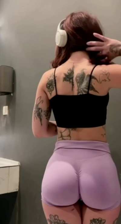 Would you let this ass ride on your dick?