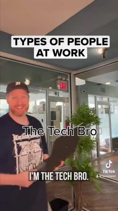 Types of people at&hellip; &ldquo;Work&rdquo; 🤣