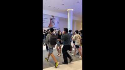 So during Book Expo Thailand 2022 today, a Pro-monаrсhy guy came to the Future Forward party exhibition booth to punch former leader Thanathorn Juangroongruangkit and shout "I have a bomb" which panicking the crowd. This guy is well-known for having a men