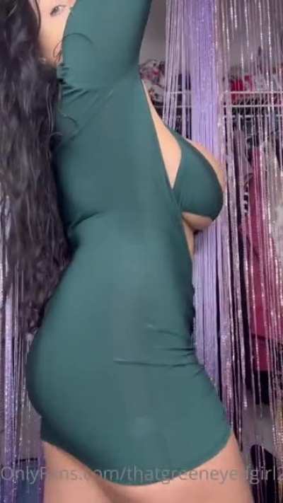 BIG TIT 🍒