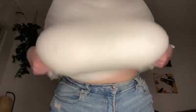 I hope it wasn&rsquo;t too obvious that I went braless today