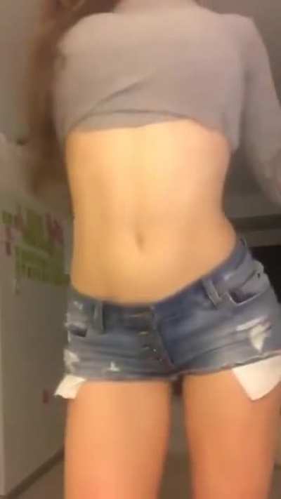 Jaw dropping. Love to watch her amazing belly moves.