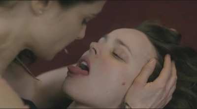 Rachel McAdams, Rachel Weisz - Beautiful Lesbian plot in &lsquo;Disobedience&rsquo;