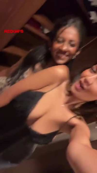 2 baddies (@catladytanisha)