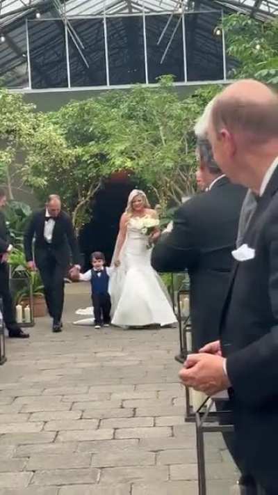 The sweetest moment at a wedding that I&rsquo;ve ever seen...