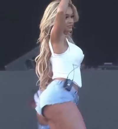 Saweetie 🍑