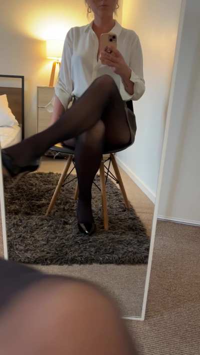 Just know that there&rsquo;s no panties under my wolfords 
